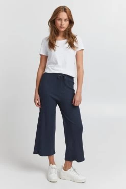 OXMO Pantalons Wide Leg Broek Rie Dames Donkerblauw -Oxmo Winkel e560d8613682e41a8ea3defca2a83d60