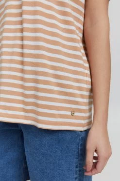 OXMO T-shirts Shirt OXSteffi Dames Abrikoos -Oxmo Winkel e5df3c3fee90f04710354066bed25910