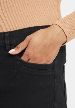 OXMO Jeans Slimfit Jeans Dames Zwart -Oxmo Winkel e62894e98664538627f4ce3fc66a75e9