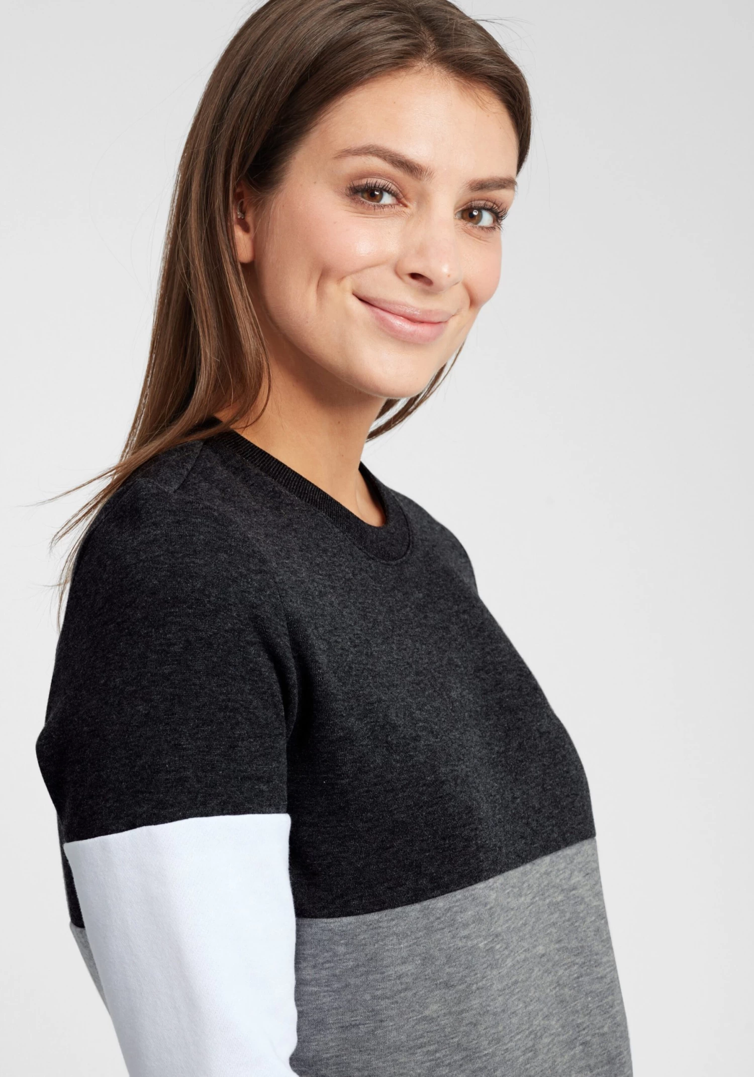 OXMO Sweatshirts Sweatshirt Omaya Dames Zwart 7 OXMO Sweatshirts Sweatshirt Omaya Dames Zwart - Afbeelding 5