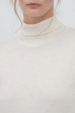 OXMO Coltruien Trui Dames Wit -Oxmo Winkel f95312b06e7607e004e031da17d59f3b