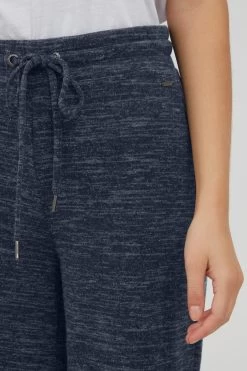 OXMO Pantalons Loosefit Broek Berenice Dames Donkerblauw 12 OXMO Pantalons Loosefit Broek Berenice Dames Donkerblauw -Oxmo Winkel fbb159b4991200f4c93ed400bfbebf16