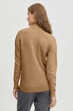 OXMO Coltruien Trui Rita Dames Beige -Oxmo Winkel fbf594f7b8a29b41e6a9b73a96ea8286